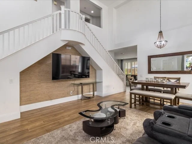 22821 Oak Knoll photo 5