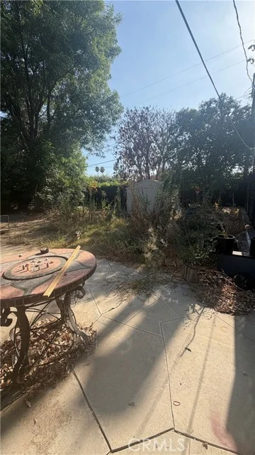 5837 Cedros photo 3