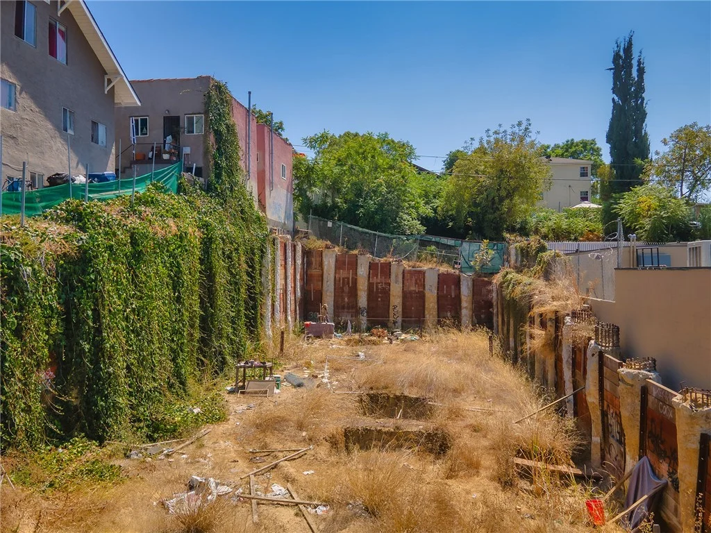 1492 W Sunset Boulevard photo 3