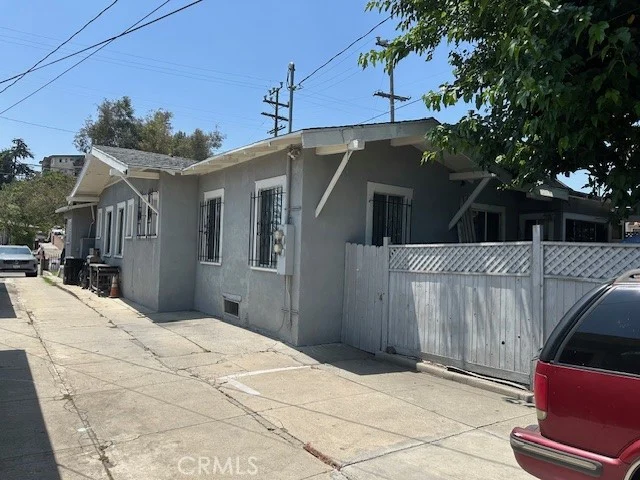 2132 Lincoln Park Avenue photo 2