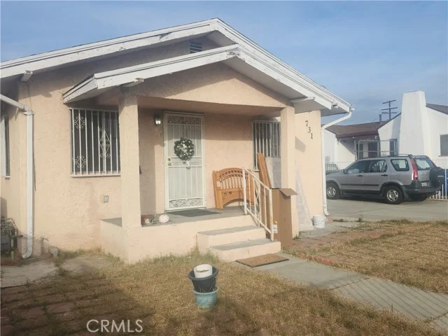 731 Belden Avenue photo 2