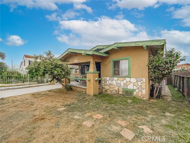 1403 Lemon Avenue photo 2