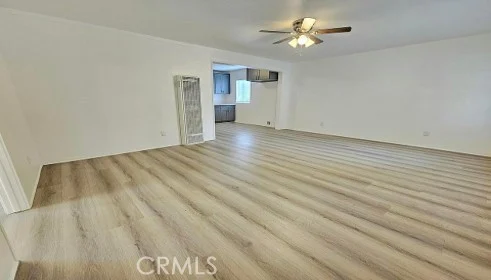 2310 Elm photo 4