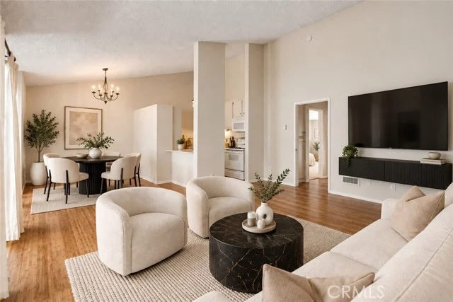 902 Camino Real #204, Redondo Beach