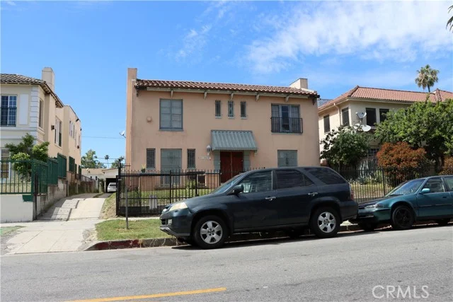 109 S Catalina Street photo 2