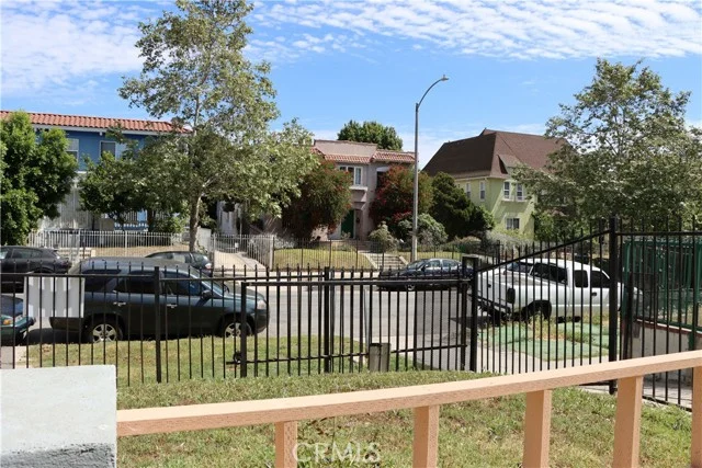 109 S Catalina Street photo 5