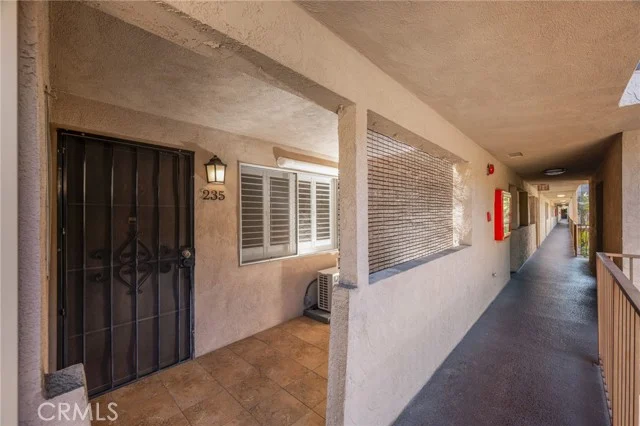 2501 W Redondo Beach photo 3