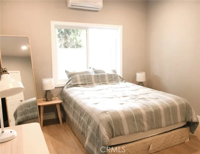 2437 Houston photo 4