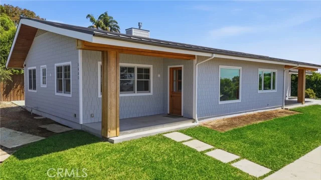 5660 Busch Drive photo 2