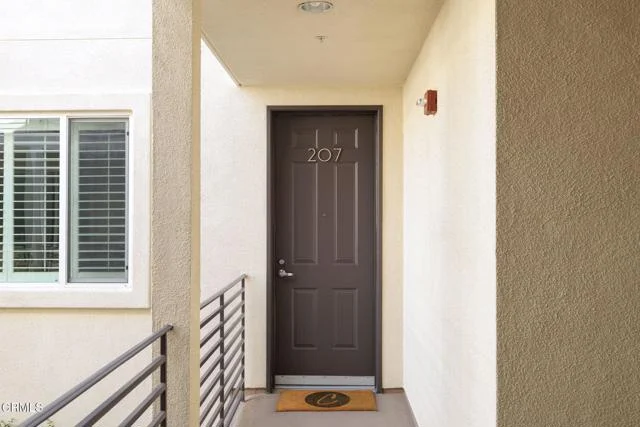 10609 Bloomfield Street #207 photo 4