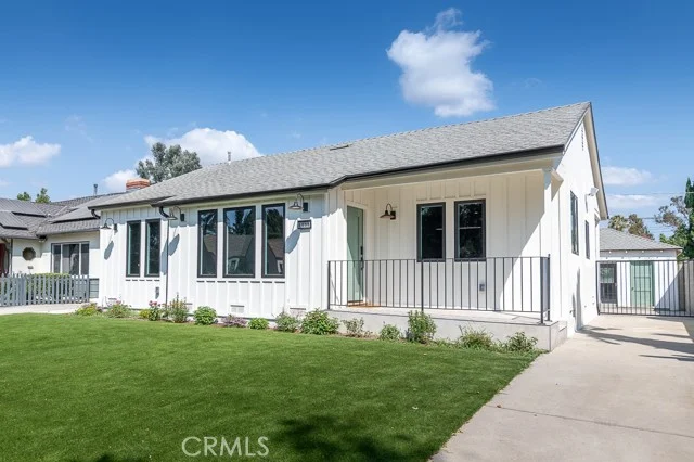 5808 Irvine Avenue photo 2