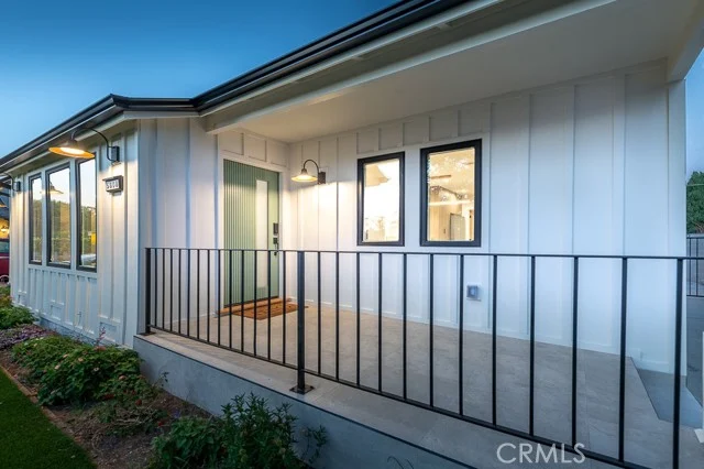 5808 Irvine Avenue photo 3