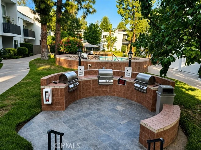 18645 Hatteras Street #206, Tarzana