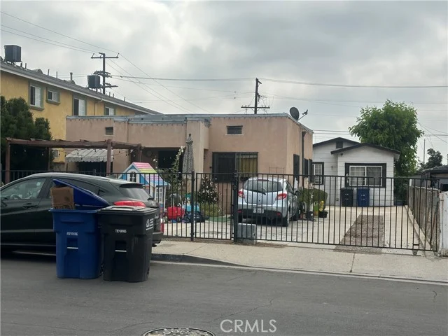 606 S Kern Avenue photo 2