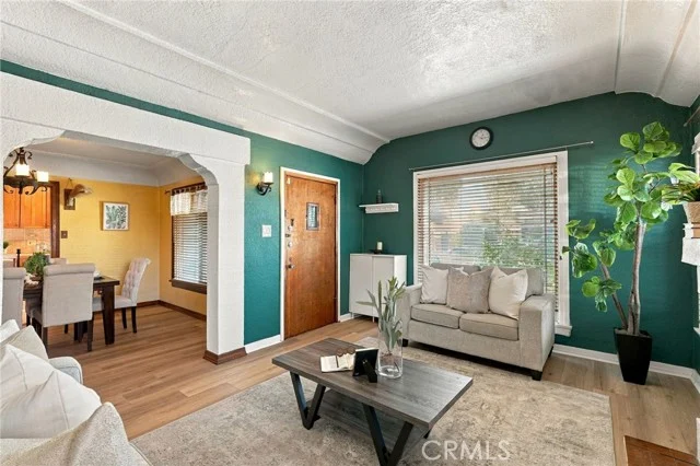 2390 Oregon, Long Beach