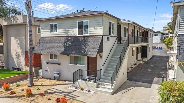 1629 E Maple, El Segundo