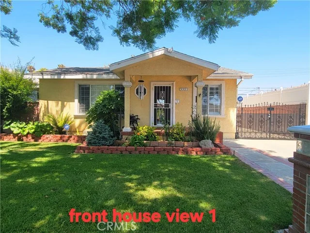 3323 Larga, Los Angeles