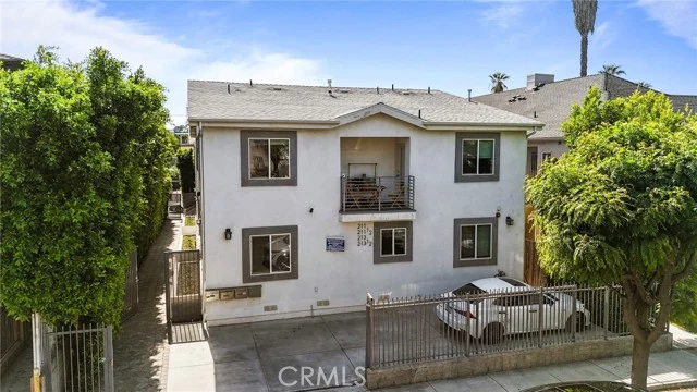 211 S Hoover Street photo 2