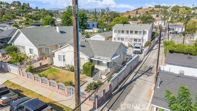 3814 Portola Avenue photo 4