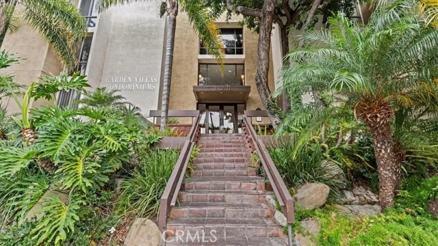 320 S Ardmore, Los Angeles