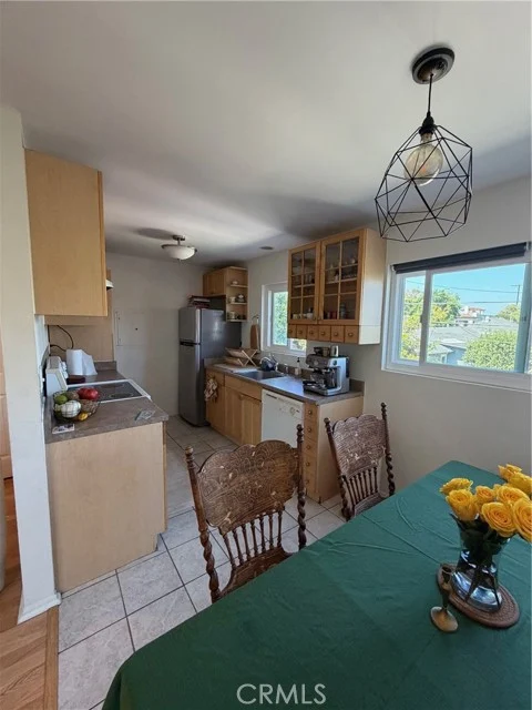 725 Coronado #206 photo 2