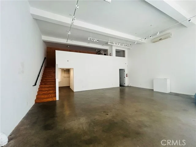 978 Chung King photo 5