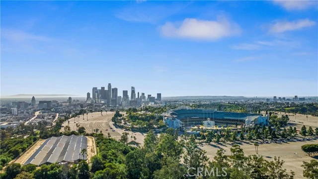 744 Amador photo 5