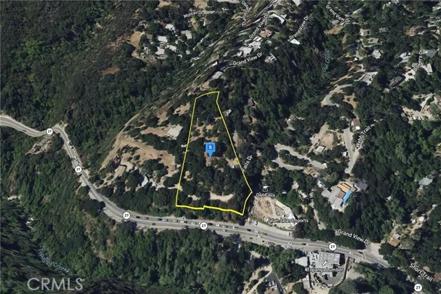 625 Falls Drive photo 3