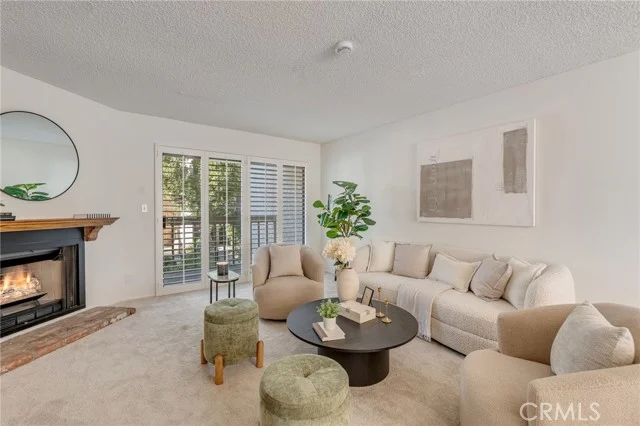 26015 Alizia Canyon #B, Calabasas