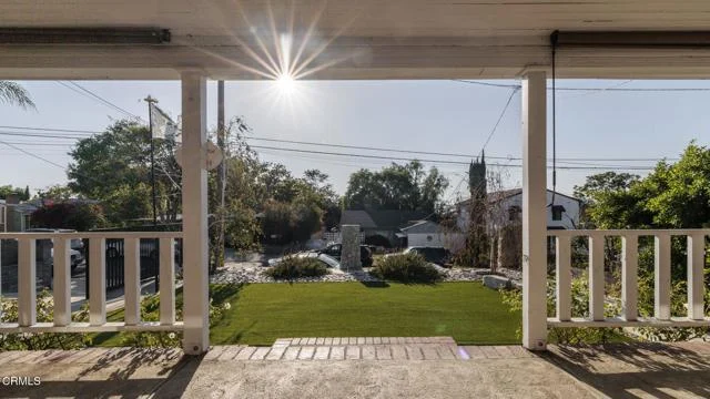 10634 Fitzroy Avenue photo 2