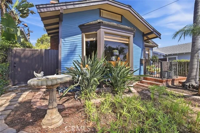 4637 E Colorado Street photo 5