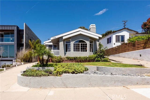 1029 Avenue A photo 3