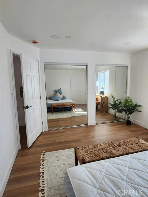 3478 W 67th photo 2
