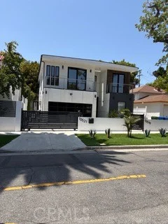 10519 Louisiana Avenue, Los Angeles
