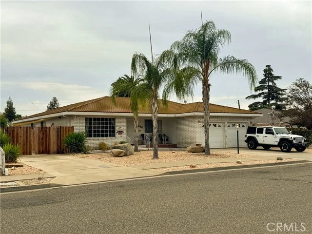2340 Village Circle photo 2