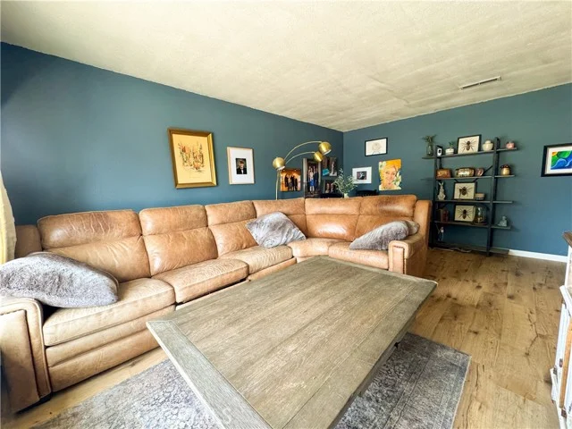 2340 Village Circle photo 5