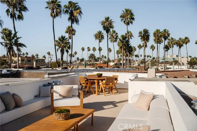 202 Calle Miramar photo 3