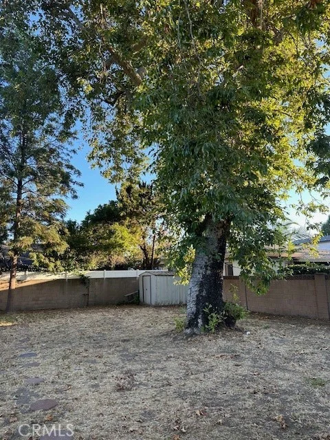 12352 Sylvan Street photo 4