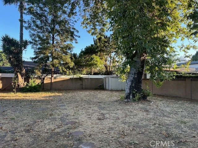12352 Sylvan Street photo 5