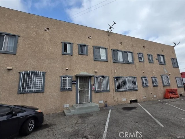 1561 W Pacific Coast Highway photo 2