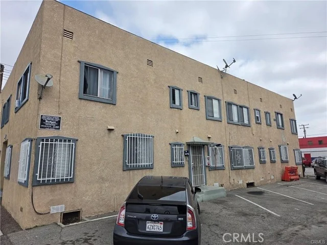 1561 W Pacific Coast Highway photo 3
