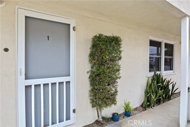 75 Glendora photo 4
