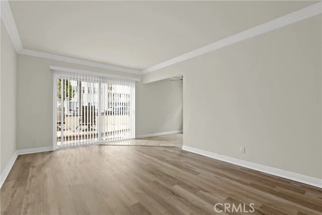 75 Glendora photo 5