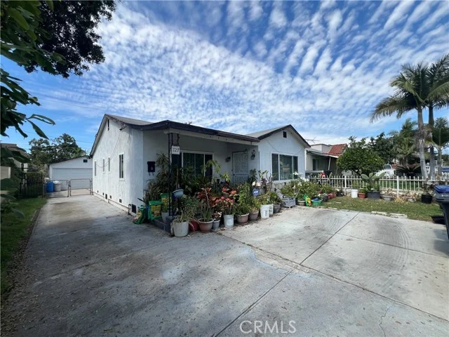 727 Oakford photo 2