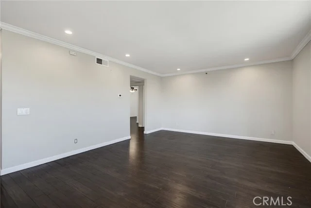 726 Elm Avenue #403 photo 5