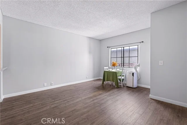 730 W 4th Street #308 photo 4