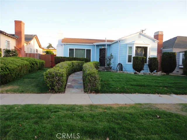 404 W Hillsdale Street, Inglewood