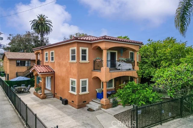 2516 Elsinore Street, Los Angeles