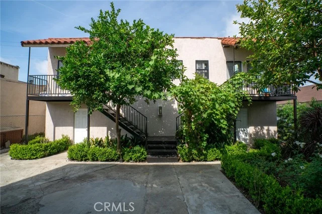 1035 Lime Avenue photo 5