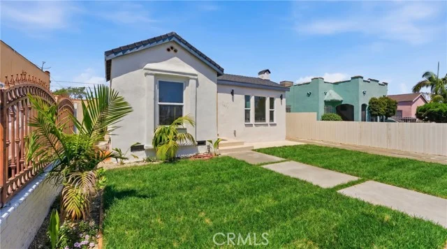 1431 W 90th, Los Angeles